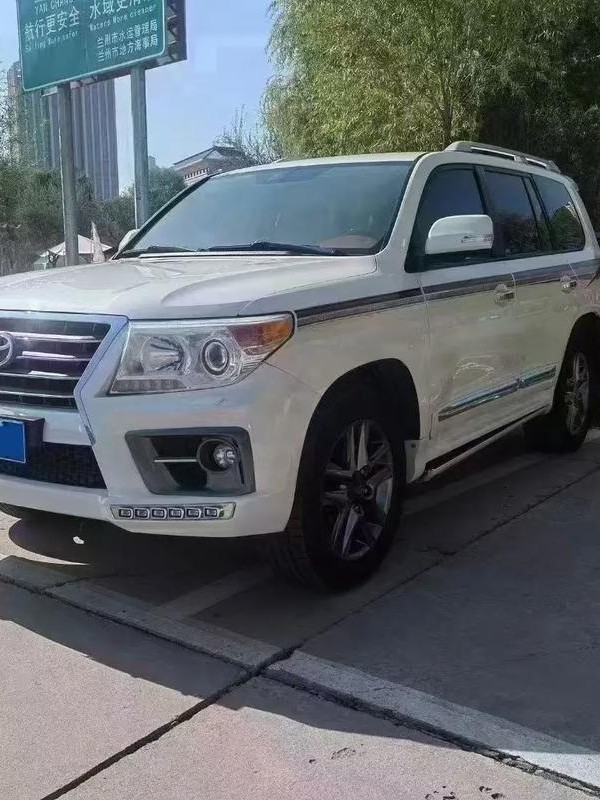 2017款豐田蘭德酷路澤4000中東版油耗參數(shù)配置怎樣報(bào)價(jià)多少錢（17年蘭德酷路澤4000中東版）